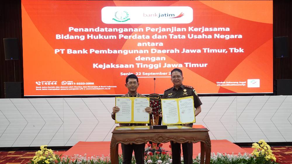 Perkuat Integritas dan Kepastian Hukum, Bank Jatim dan Kejati Jatim Teken Kerja Sama Bidang Perdata dan Tata Usaha Negara