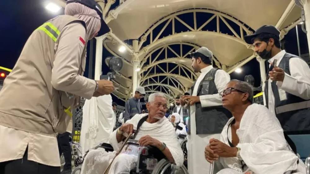 Tarif Kursi Roda di Masjidil Haram Meroket Saat Jemaah Padat