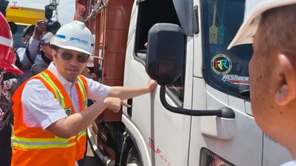 Atasi Kemacetan Truk Logistik, Pemprov Jatim Benahi Dermaga Bulusan dan LCM di Ketapang