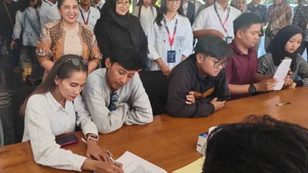 Pemkab Banyuwangi Fasilitasi KPR Subsidi, 100 Keluarga Ikuti Akad Massal