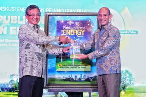 Arcandra Tahar Terbitkan Buku Public Interest in Energy Sector Bahas Berbagai Aspek Tentang Energi Nasional dan Global