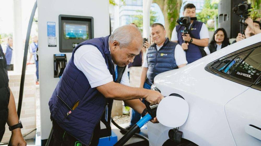 PLN Gelar EVenture 2025 untuk Uji SPKLU Jelang Nataru