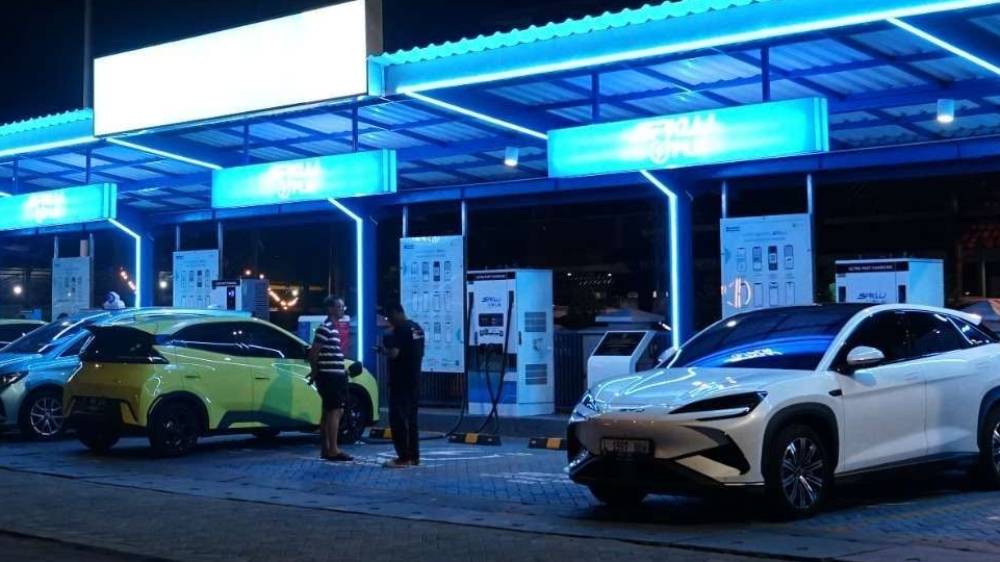 Libur Nataru, Transaksi SPKLU PLN Melonjak hingga 13.108 Kali