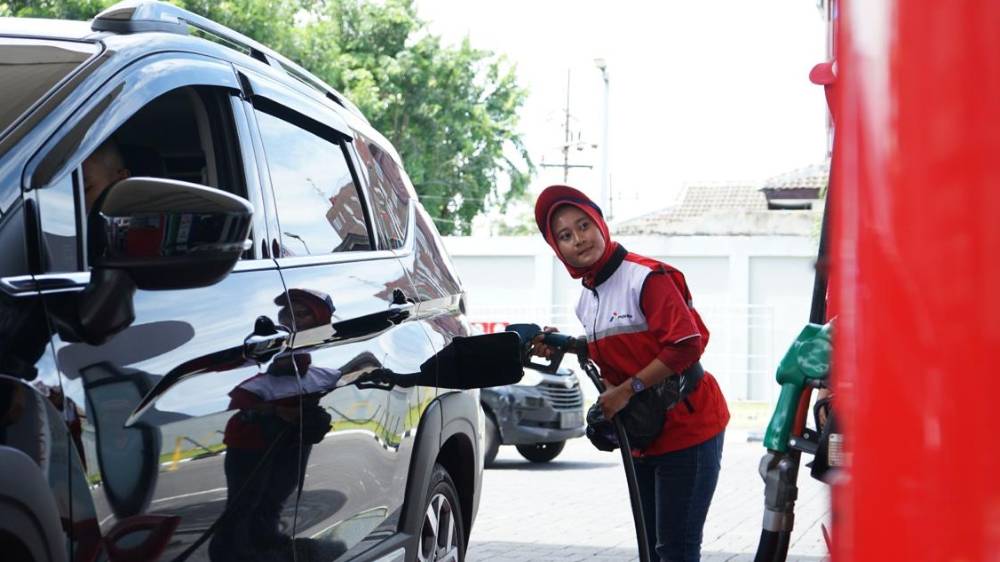 Pertamina Turunkan Harga Pertamax Jadi Rp11.800 Mulai Februari