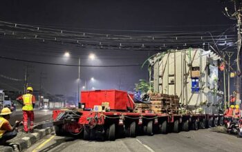 Perkuat Kelistrikan Surabaya, 6 Trafo Raksasa GISTET 500 kV Waru Tiba di Tanjung Perak