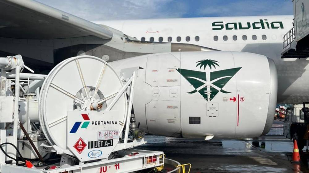 Pertamina Patra Niaga Mulai Pengisian Perdana Avtur Haji 2026, Embarkasi Surabaya Lancar