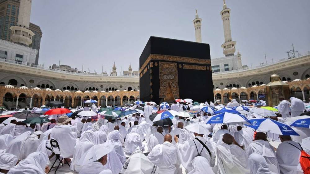 Harga Tiket Pesawat Naik, Separuh Jemaah Umrah Disebut Batal Berangkat