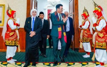 Khofifah Terima Dubes Yaman, Bahas Kerja Sama Pendidikan hingga Budaya
