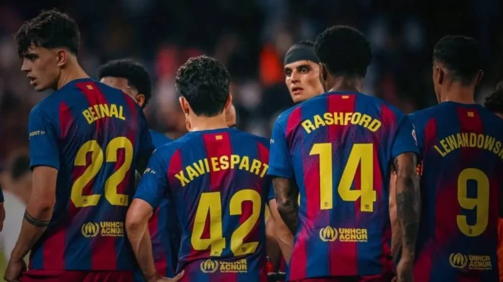Valencia Bungkam Barcelona di Mestalla, Lewandowski Akhiri Karier dengan Gol