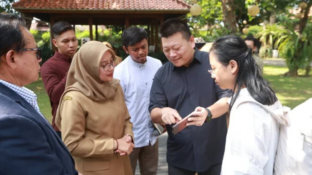 Investor Tiongkok Lirik Budidaya Tiram Berkelanjutan di Banyuwangi